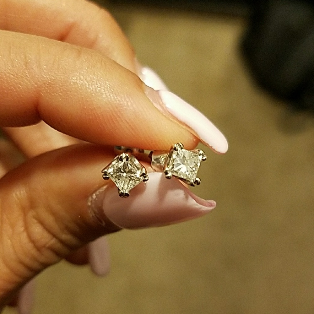 14K 3/4 Diamond Earrings
